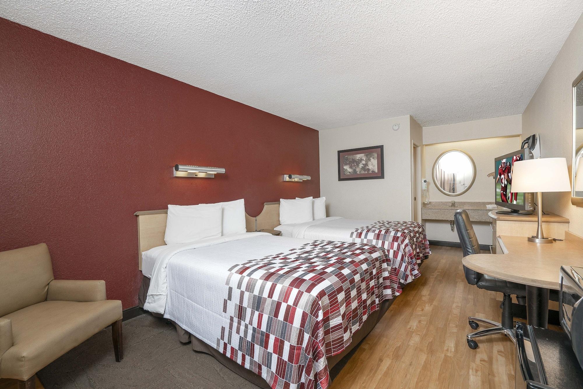 Red Roof Inn Louisville Expo Airport Exterior photo